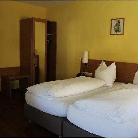 Zur Alten Kelter 3* 劳达·康宁思霍芬